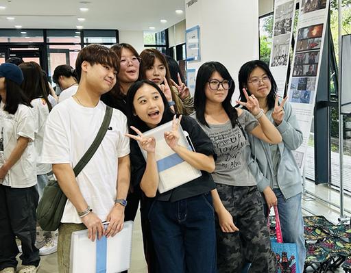 当狮城遇见长安:30名新加坡学子&times;47名欧亚青年,用传媒对话消融课堂